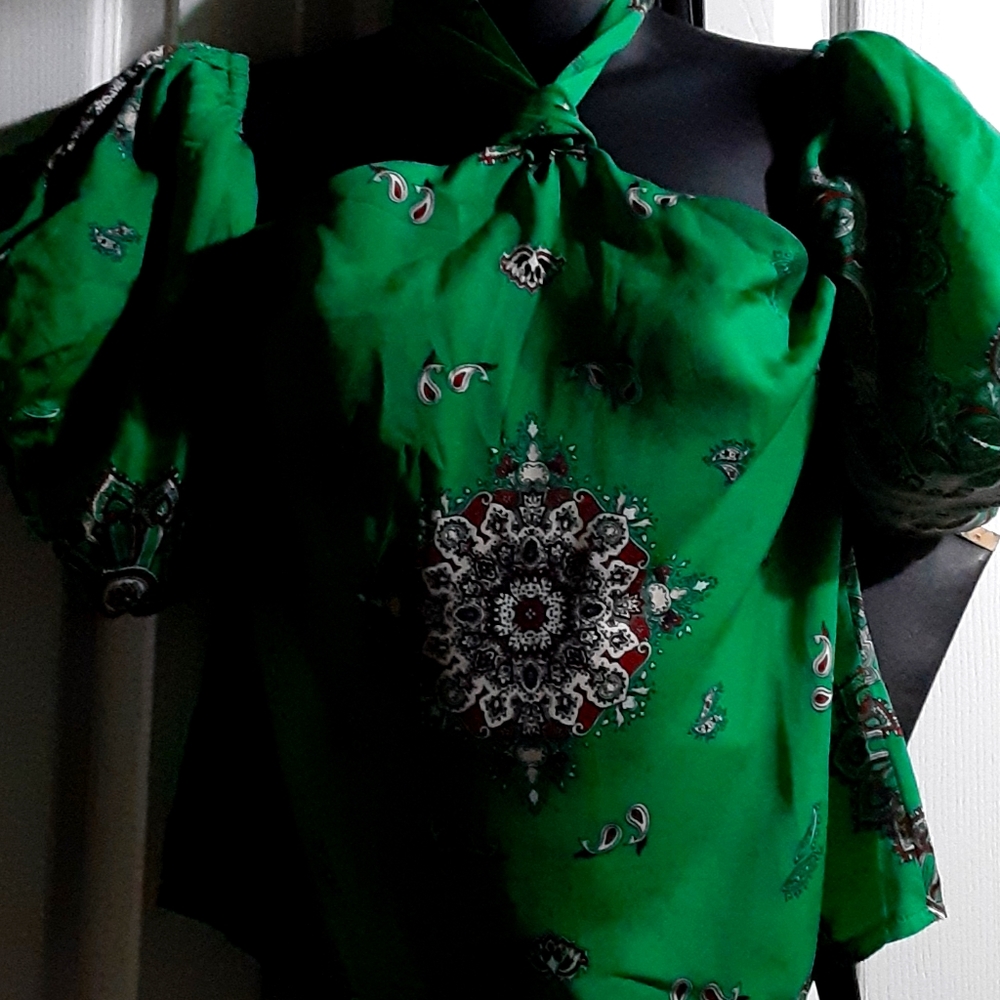 Top/ blouse